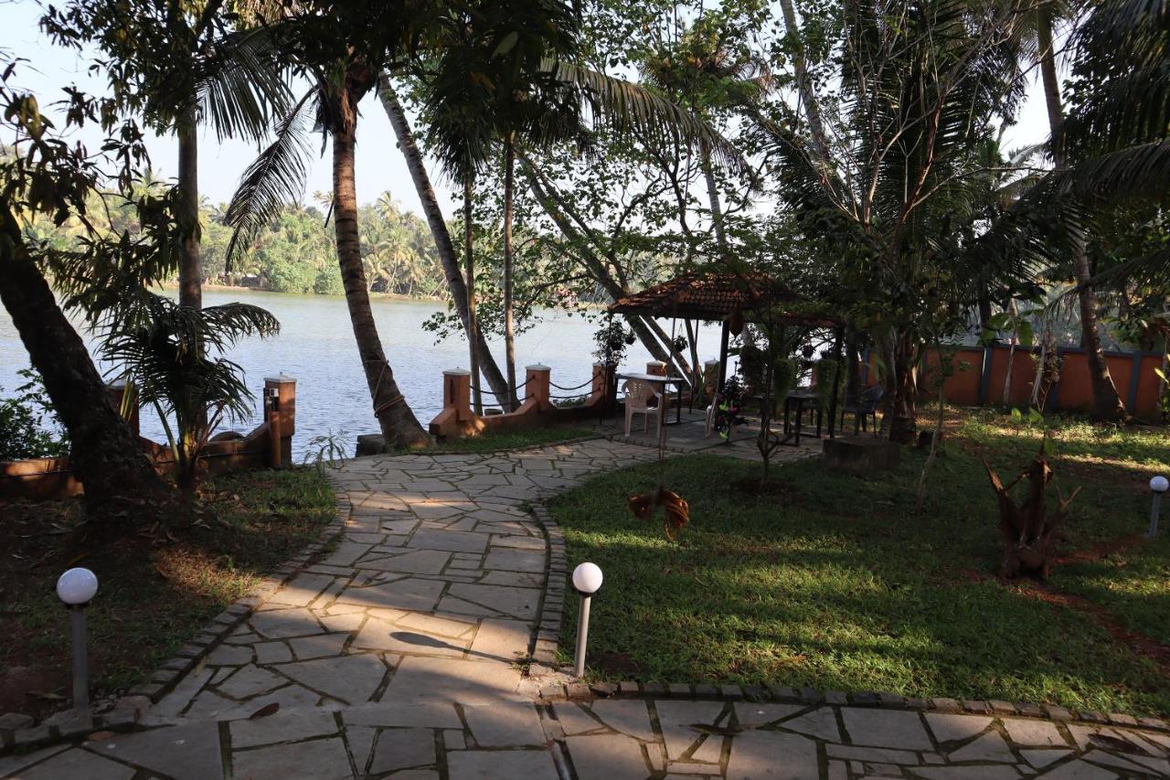 Greenchromide Homestays Mundrothuruth 외부 사진