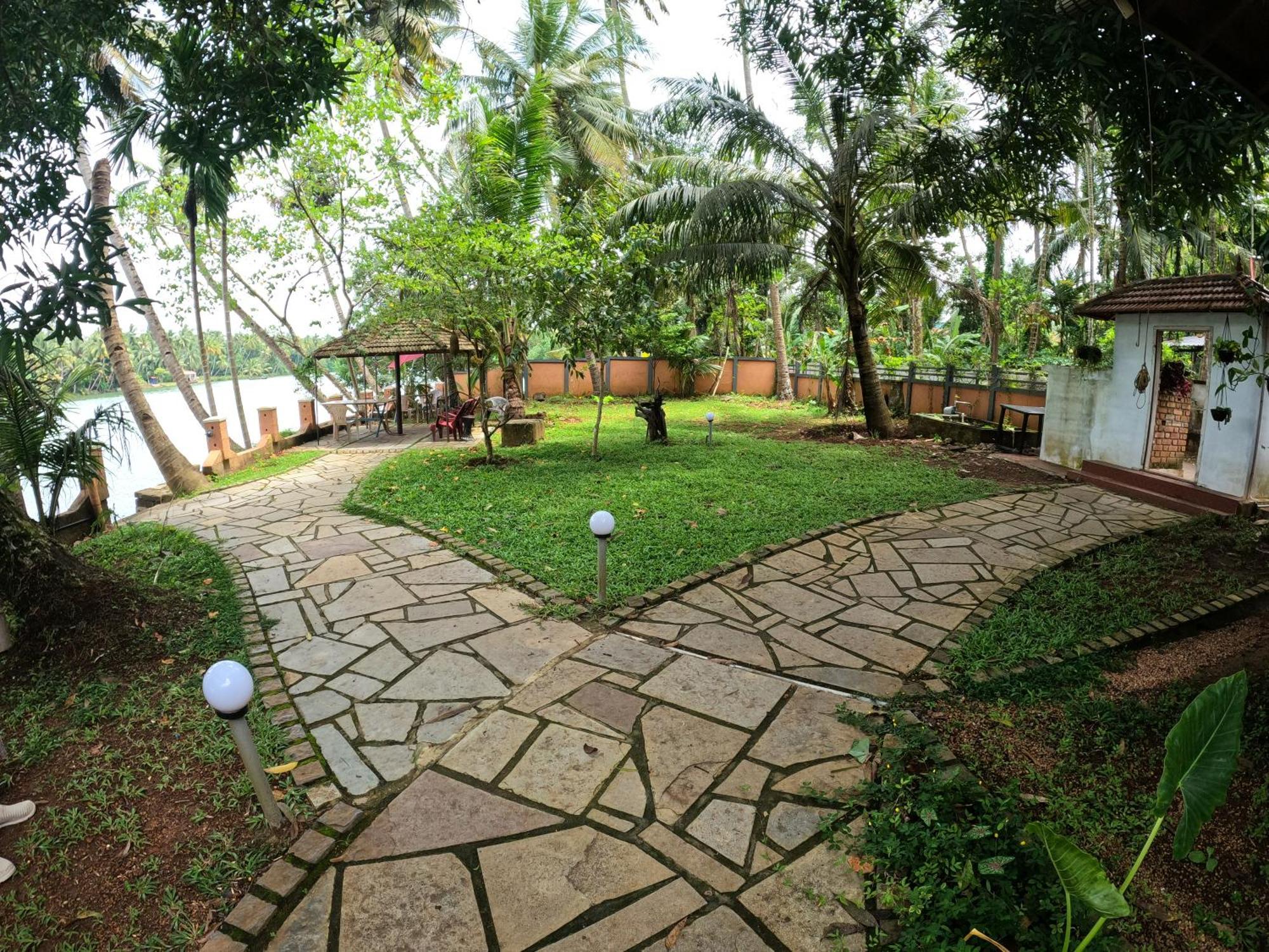 Greenchromide Homestays Mundrothuruth 외부 사진